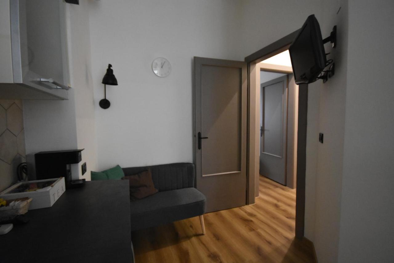 Appartamento Gorse Triëst Buitenkant foto